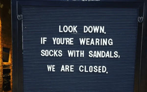 Funny Sign of the Week for Fashion Awareness!