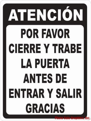 Spanish Close the Door After Entering and Exiting Sign